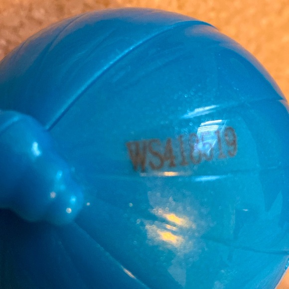 Pikmi Pops!! **4** Pikmi Pops and storage Containers!! Gently used! - Picture 12 of 16